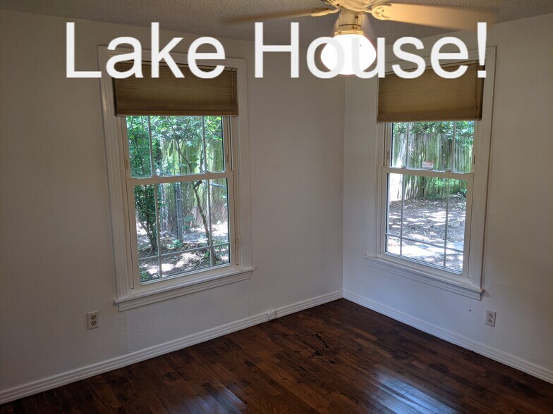 Building Photo - 7472 Love Cir