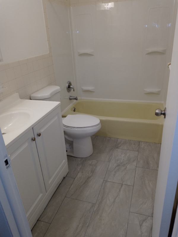 Building Photo - 3 A Saybrook Dr