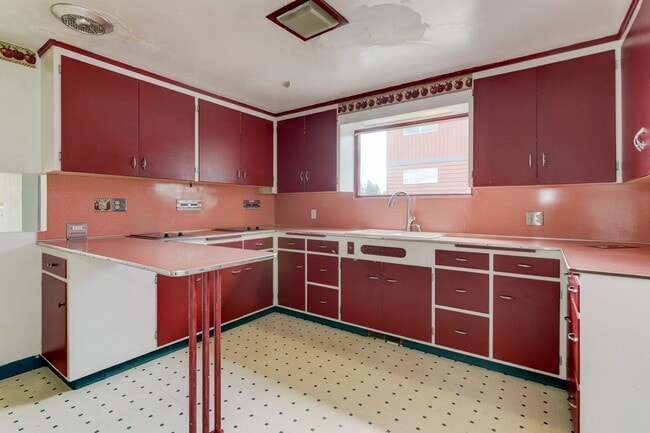 Building Photo - PENDING APPLICATION; Tumwater Rambler