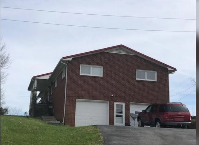 Building Photo - 203 Shavers Ford Rd