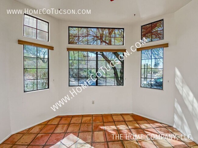 Building Photo - 1767 Deer Hollow Loop