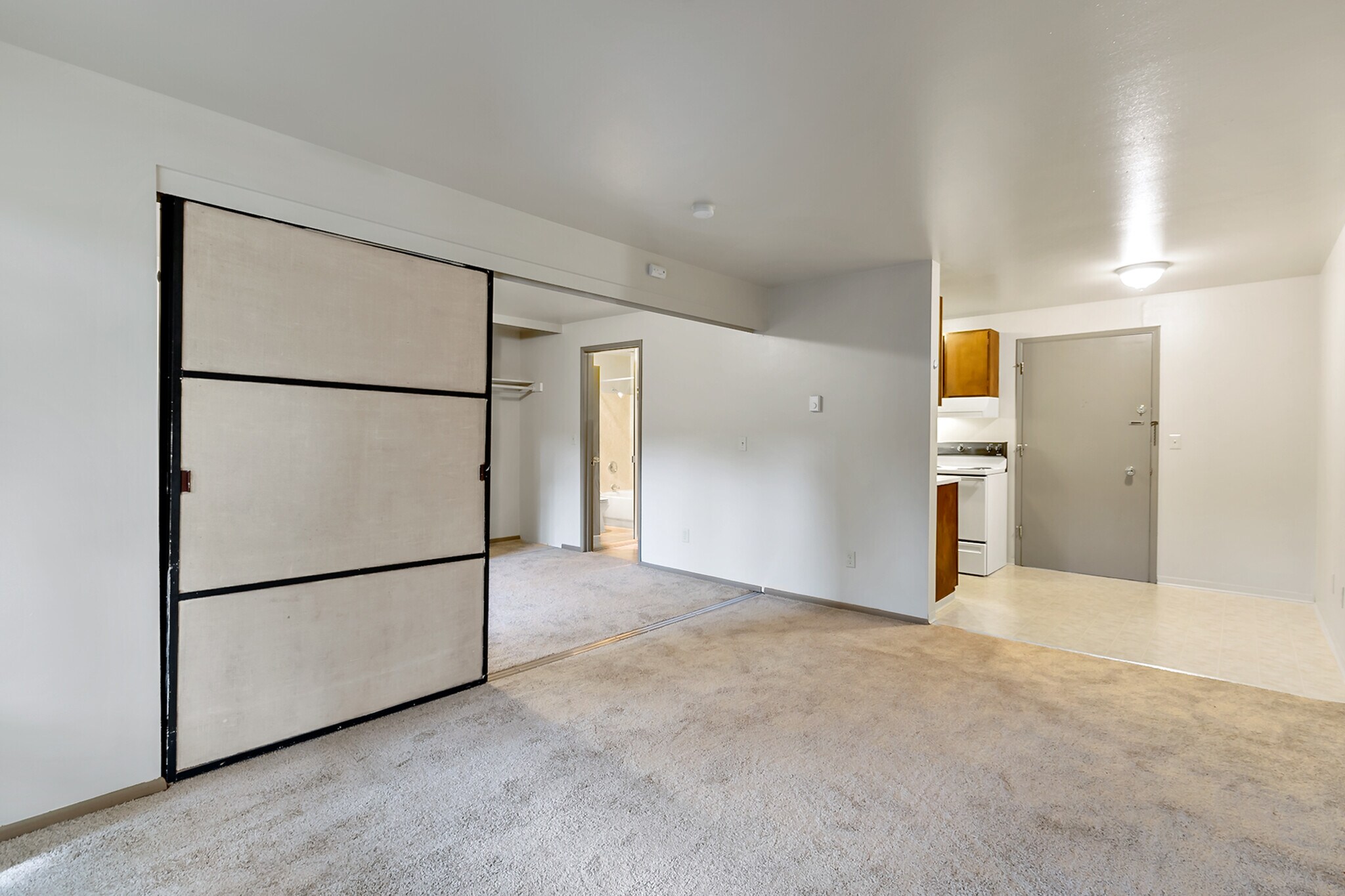 Building Photo - 5515 15th Ave NE