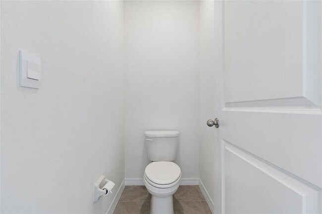Building Photo - 8454 Ender Hls Dr