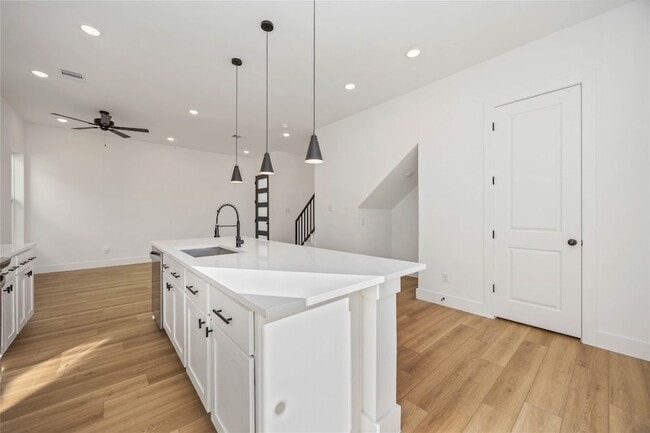 Building Photo - 1466 Ferguson Way