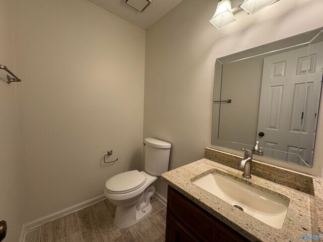 Building Photo - 295 Becky Dr