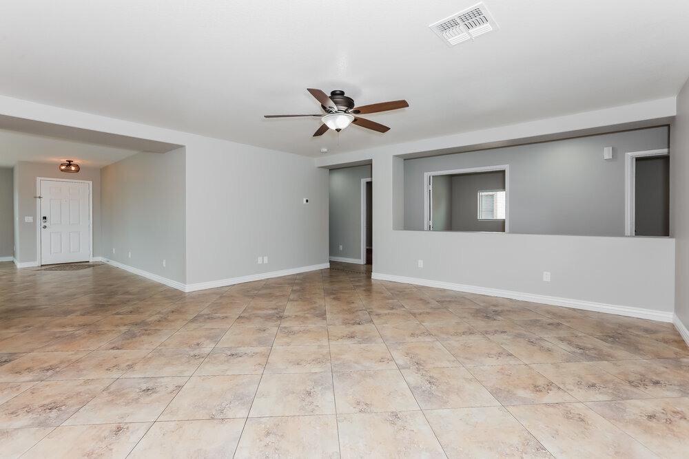 Building Photo - 3914 S Ponderosa Dr
