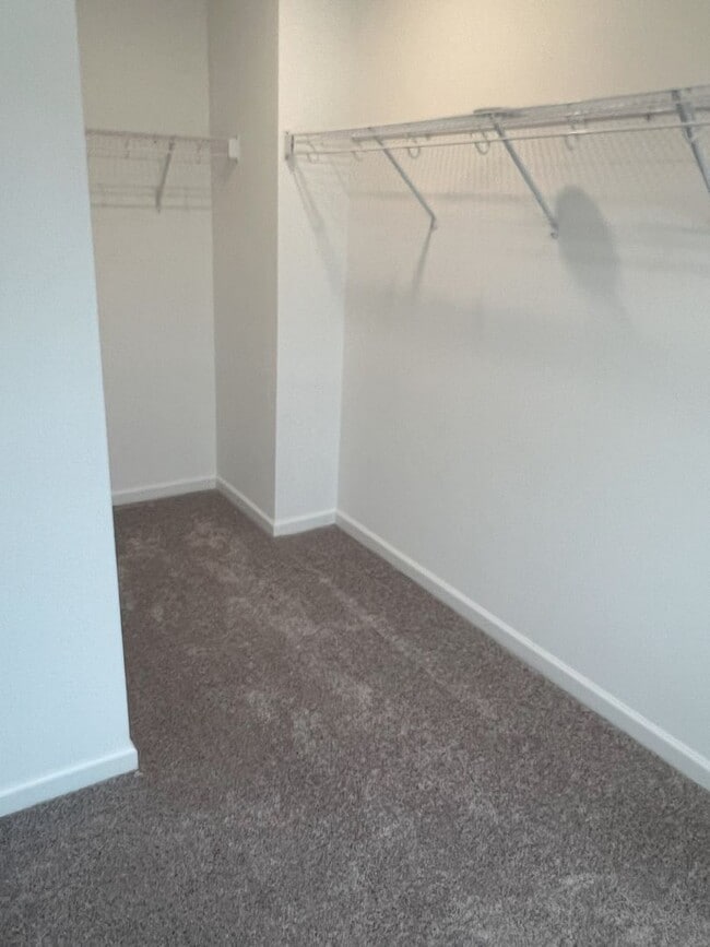 Building Photo - Bright & Modern 3-Bedroom Townhome in a Prime Triangle Location!