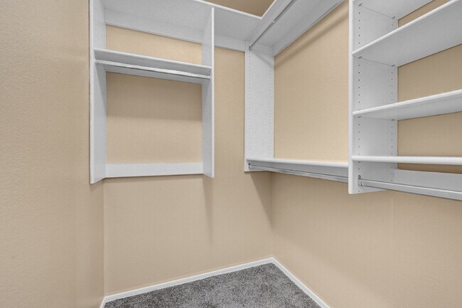 Building Photo - $1,795.00 - 2 Bedrooms, 2 Bathrooms, Apart...