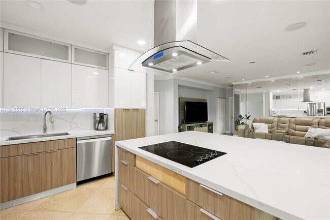 Building Photo - 11243 NW 58th Terrace