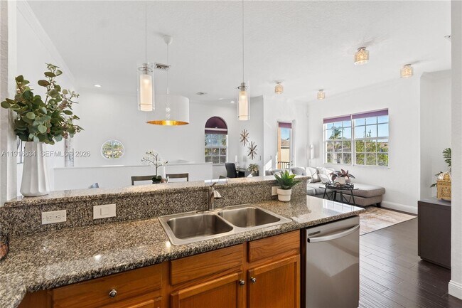 Building Photo - 5850 Hampton Hills Blvd