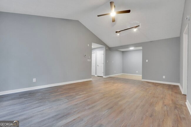 Building Photo - 9202 Fairway Ct