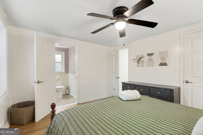 Building Photo - 920 Vfw Dr