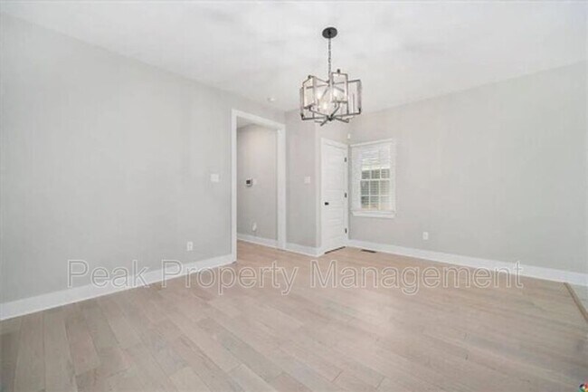 Building Photo - 1203 N 19th St