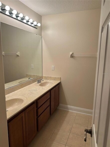 Building Photo - 7441 Regina Way
