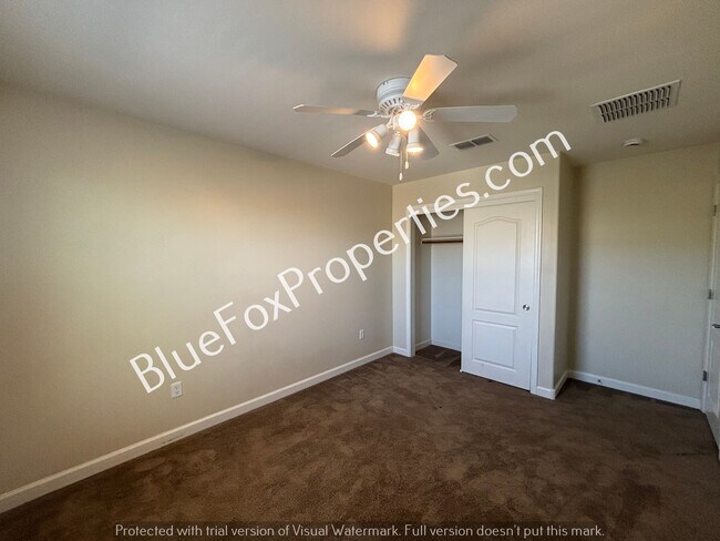 Building Photo - 12901 N Camino Vieja Rancheria