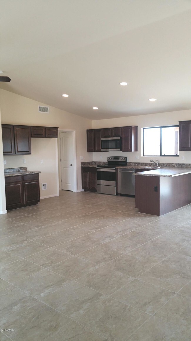 Building Photo - 15325 E Windstone Trail