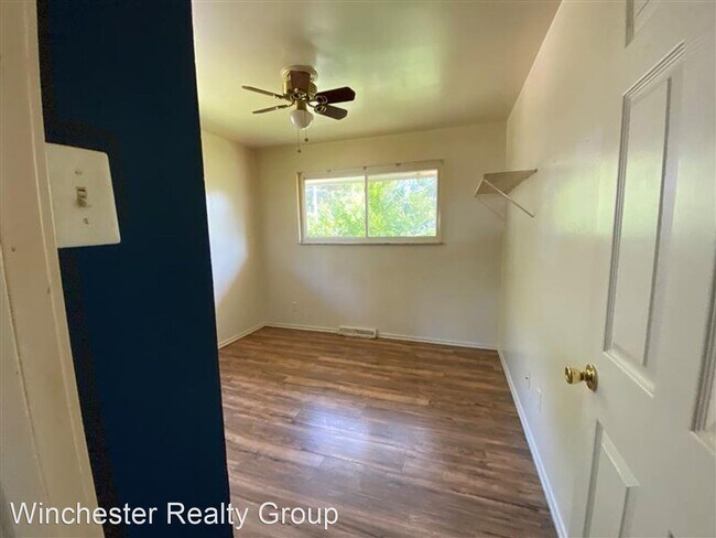 Building Photo - 2 br, 1 bath House - 3223 Buder Ct