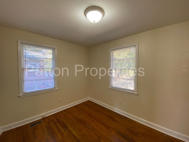 Building Photo - Standish Acres Home