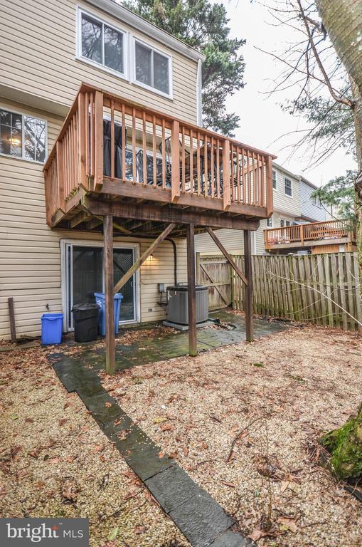 Building Photo - 27 Cross Country Ct