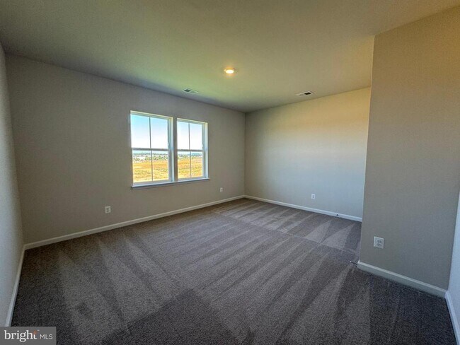 Building Photo - 51 Trout Lily Dr