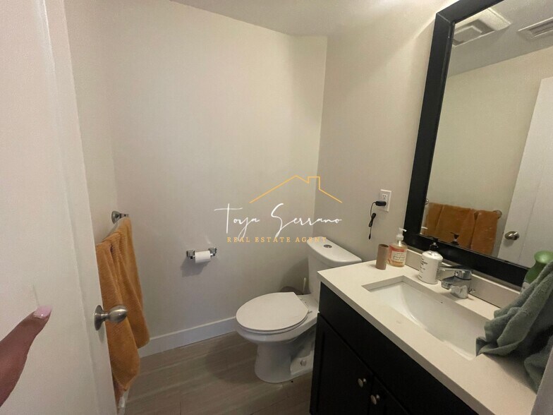 Building Photo - 20 Sussex St