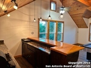 Building Photo - 707 Faurie Rd