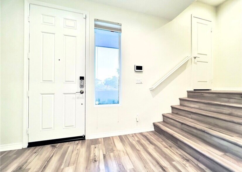 Building Photo - 110 Keeper