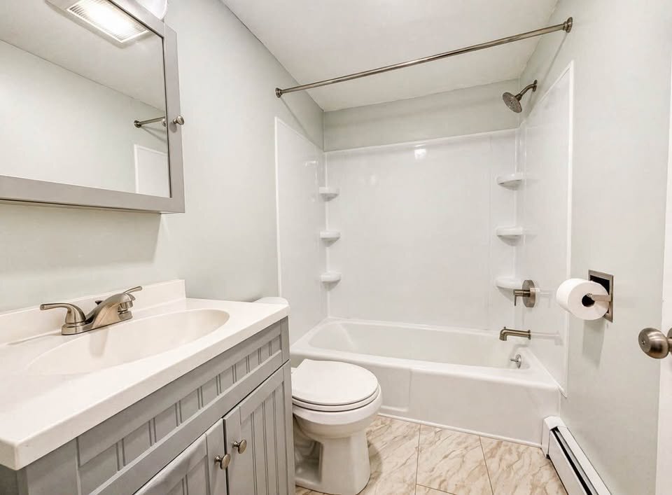 Building Photo - 10 Land of Nod