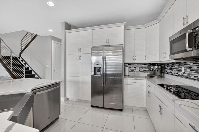 Building Photo - 10106 Akenside Dr