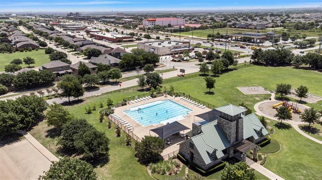 Building Photo - 1301 Mockingbird Dr