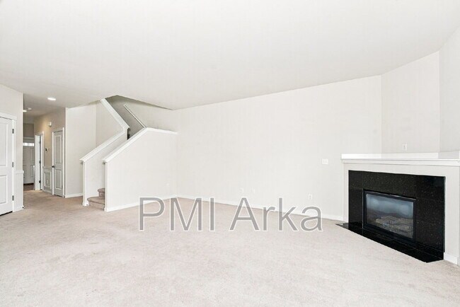 Building Photo - 633 Ilwaco Pl NE