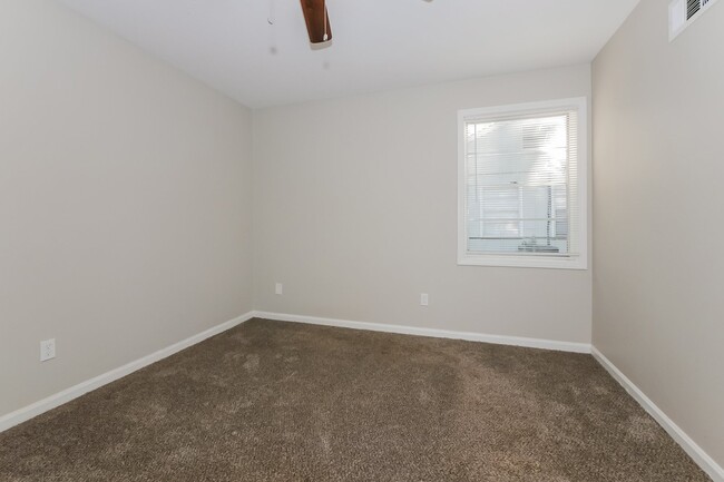 Building Photo - 2332 Watkins Dr