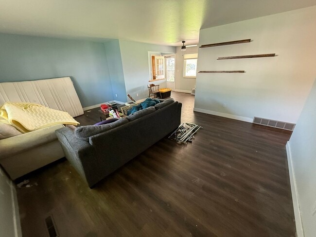 Building Photo - Coming Soon! 5 Bedrooms, 2 Bathrooms, and ...