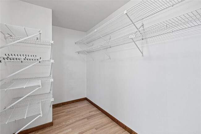 Building Photo - 1321 Timbercrest Dr