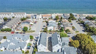 Building Photo - 2304 Bergen Ct