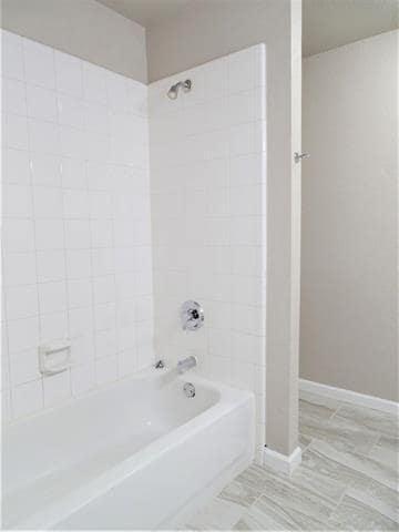 Building Photo - 2809 Briargrove Ln