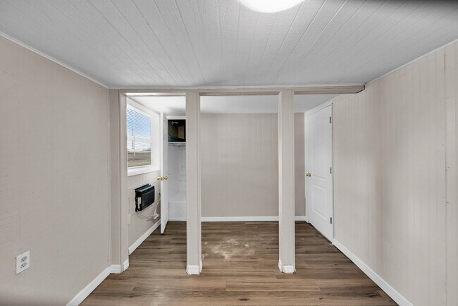 Building Photo - 2950 Packinghouse Rd
