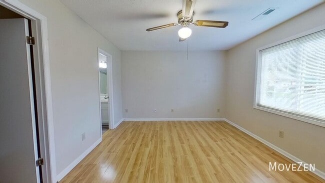 Building Photo - 809 Antler Dr