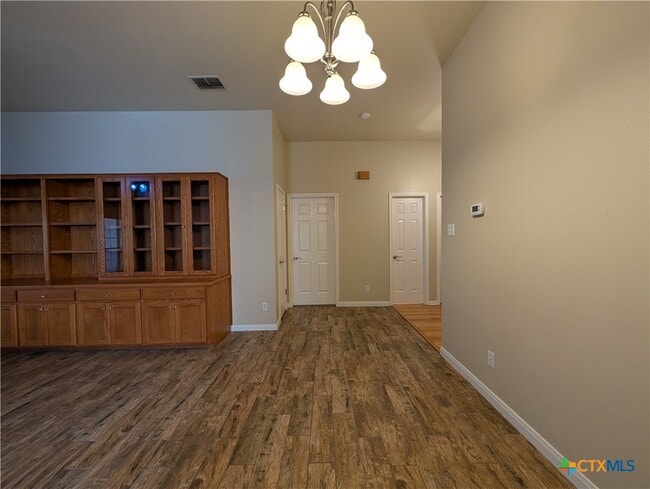 Building Photo - 1662 Lantana Cir