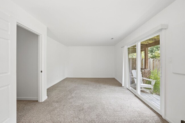 Building Photo - 46733 Woodmint Terrace