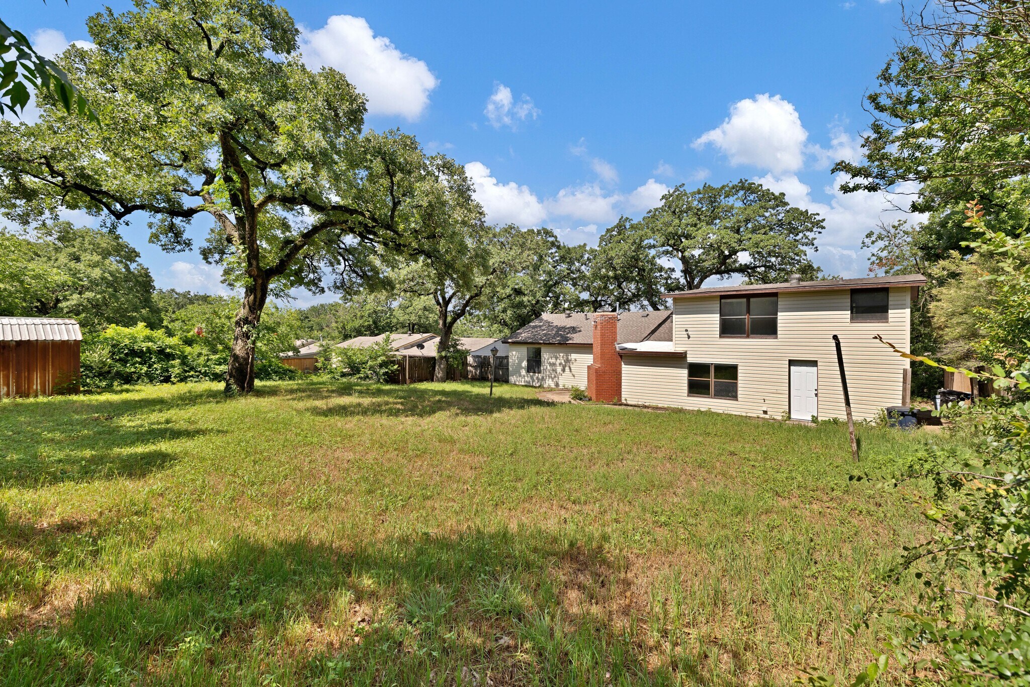 Building Photo - 2605 Stark St
