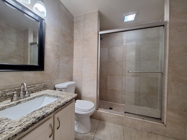 Building Photo - Charming 2-Bedroom Condo in Scenic Winter ...