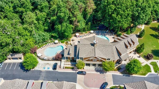 Building Photo - 200 River Vista Drive