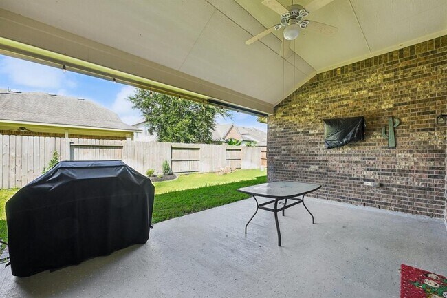 Building Photo - 28623 Hunters Shore Dr