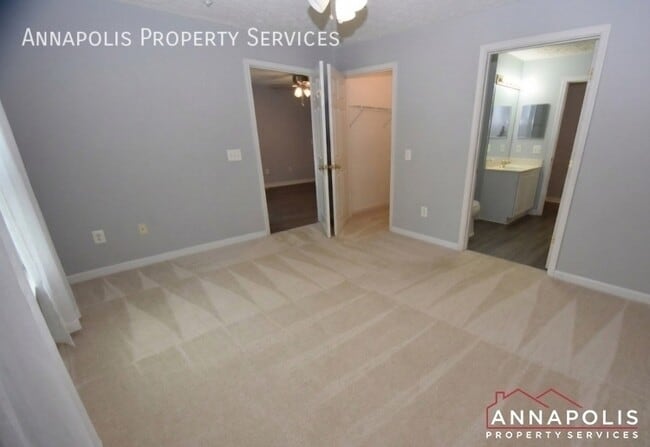 Building Photo - 657 Burtons Cove Way