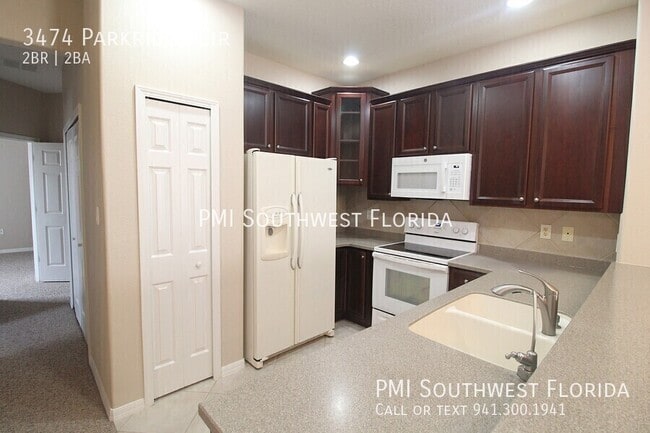 Building Photo - 3474 Parkridge Cir