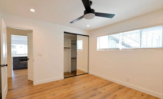 Building Photo - 223 Avenida De La Grulla