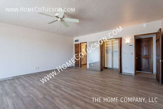 Building Photo - 5411 N Sundance Pl