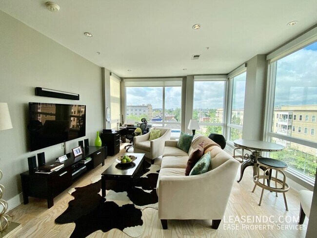 Building Photo - 2101 11th St NW