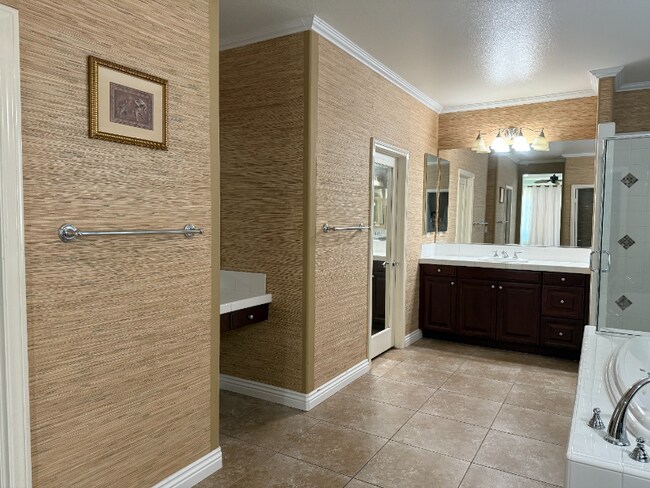 Building Photo - 13652 Perry Ann Cir